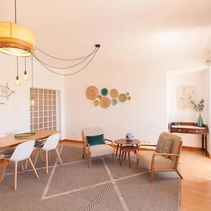 https://flh-alfama-flat-with-river-view.hotels-lisbon-portugal.com