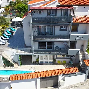 https://villa-naomi.splithotels.org